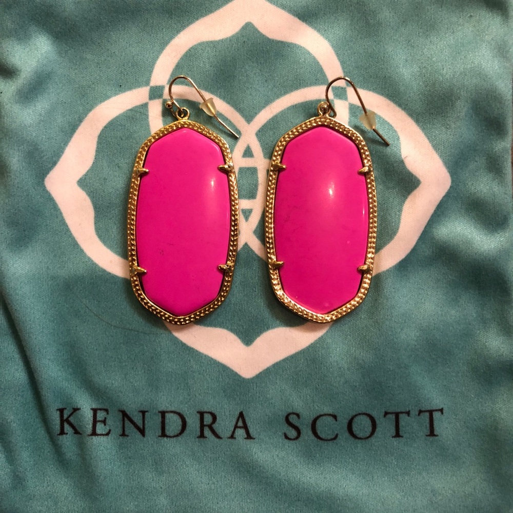 Kendra Scott Magenta Danielle Earrings